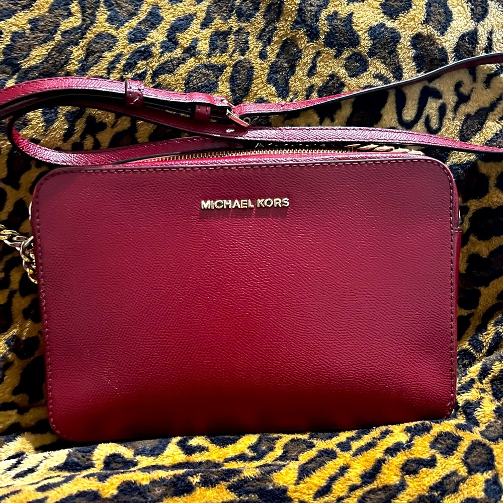 ❌SOLD❌Authentic Michael Kors Crossbody